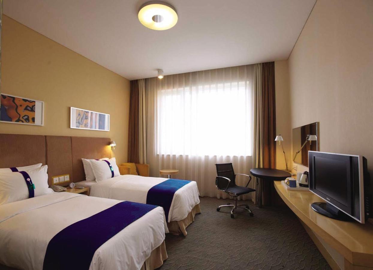 Holiday Inn Express - Jinan Exhibition Center, An Ihg Hotel Room photo