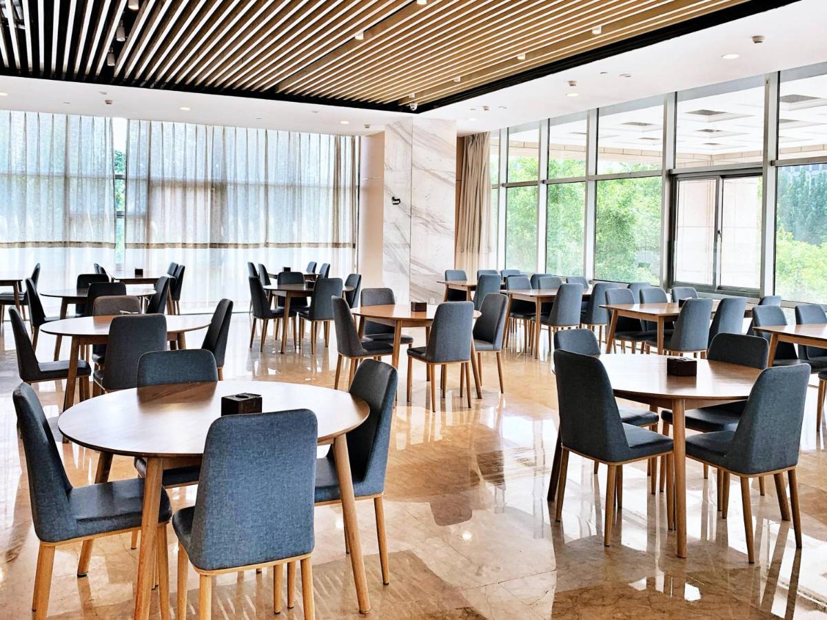 Holiday Inn Express - Jinan Exhibition Center, An Ihg Hotel Exterior photo